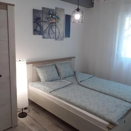Apartment Petres *